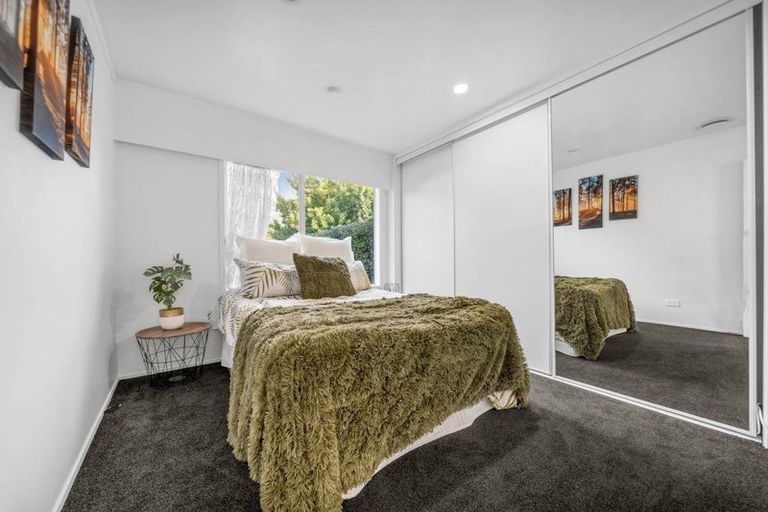 Photo of property in 2/27 Waimana Road, Conifer Grove, Takanini, 2112