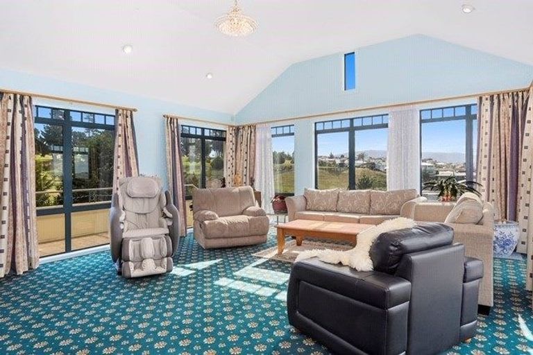 Photo of property in 6 Highgrove, Saint Clair, Dunedin, 9012