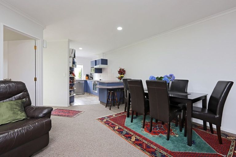 Photo of property in 11 Alderney Close, Taradale, Napier, 4112