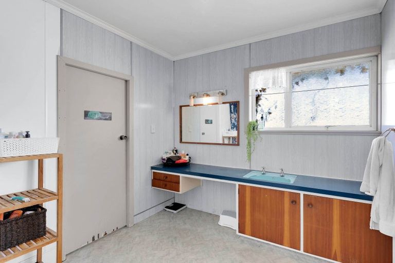 Photo of property in 479 River Road, Fairfield, Hamilton, 3214