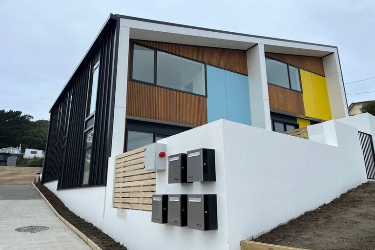 Photo of property in 1/25 Albert Street, Island Bay, Wellington, 6023