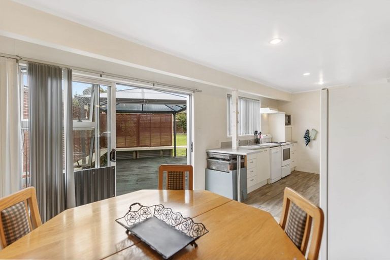 Photo of property in 8 Harrier Place, Papakura, 2110