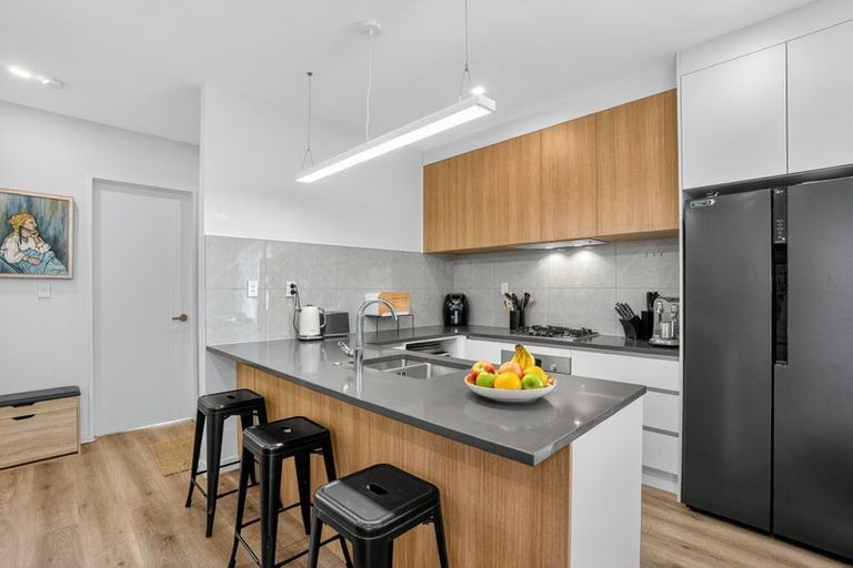 Photo of property in 57b Hogans Road, Glenfield, Auckland, 0629