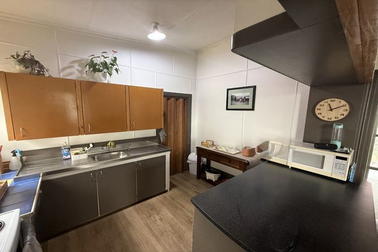 Photo of property in 37 Peter Street, Caversham, Dunedin, 9012