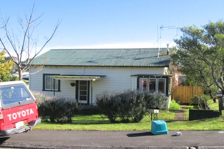 Photo of property in 16 Huia Avenue, Forest Lake, Hamilton, 3200