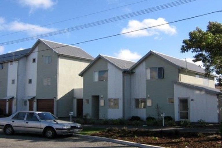 Photo of property in 61 Fairfield Avenue, Addington, Christchurch, 8024