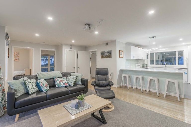 Photo of property in 42 Eatwell Avenue, Paraparaumu Beach, Paraparaumu, 5032