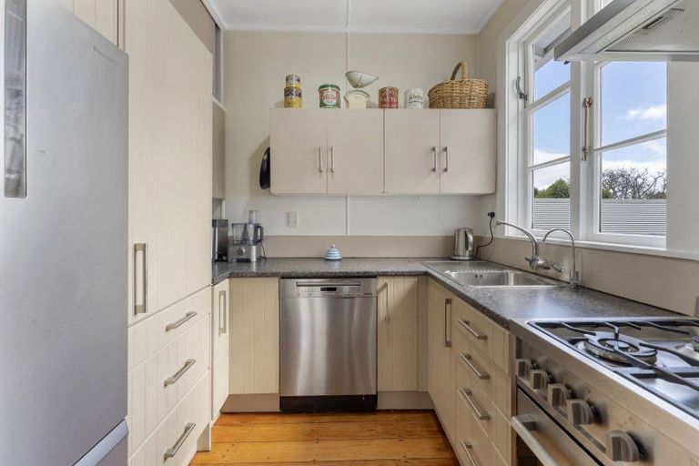 Photo of property in 13 Brook Street, Waiwhetu, Lower Hutt, 5010