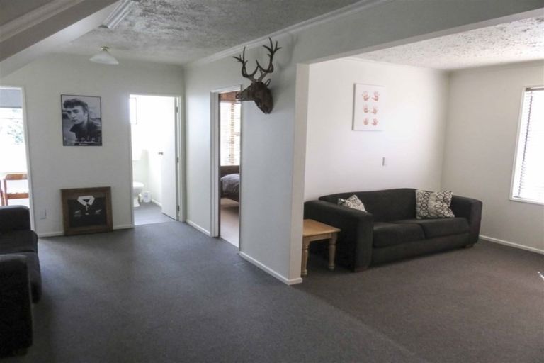 Photo of property in 16 Kildare Place, Waikiwi, Invercargill, 9810