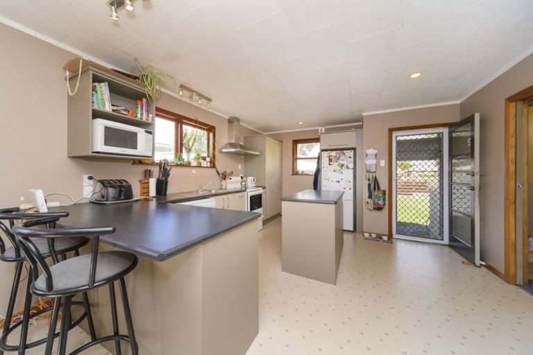 Photo of property in 48 Duff Crescent, Highbury, Palmerston North, 4412