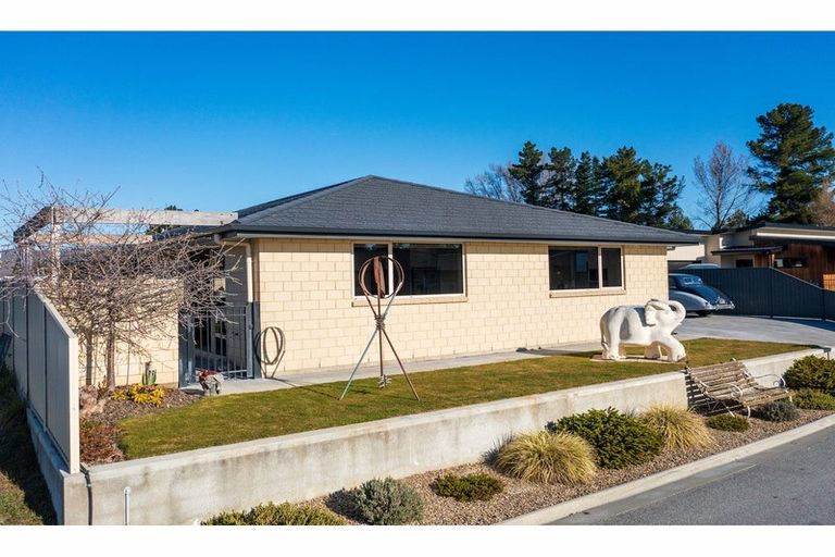 Photo of property in 5 Kinnaird Close, Alexandra, 9320