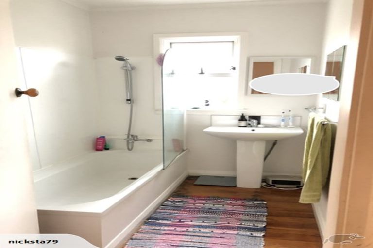 Photo of property in 417 Carrington Street, Upper Vogeltown, New Plymouth, 4310