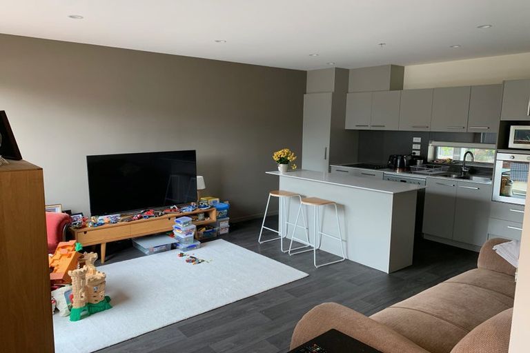 Photo of property in 4/160c Hobsonville Point Road, Hobsonville, Auckland, 0616