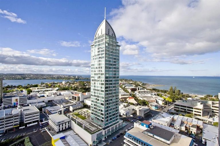 Photo of property in Sentinel Apartments, 1005/3 Northcroft Street, Takapuna, Auckland, 0622