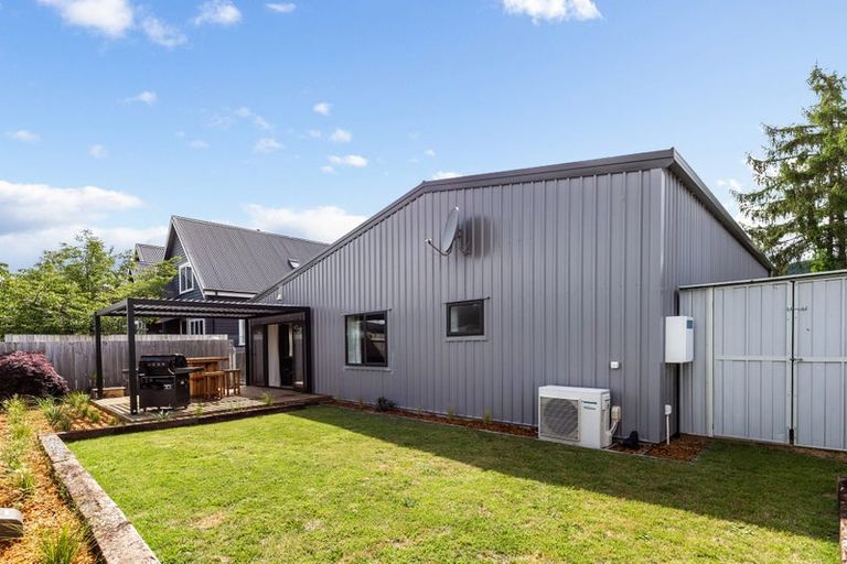 Photo of property in 130 Kenrigg Road, Kinloch, Taupo, 3377