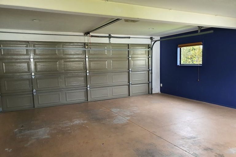 Photo of property in 144 Taupaki Road, Taupaki, Henderson, 0782