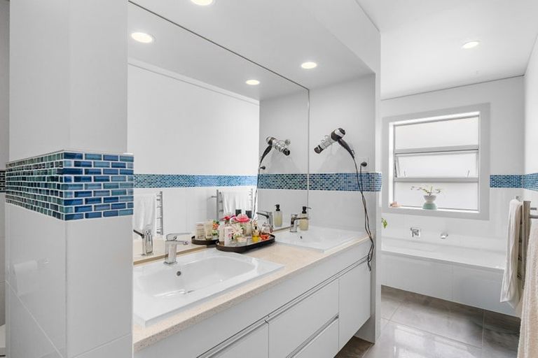 Photo of property in 8 Ruru Place, Levin, 5510