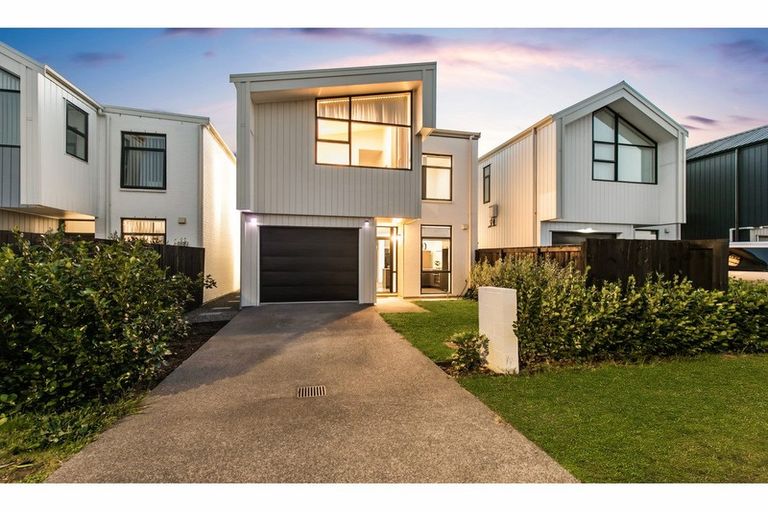 Photo of property in 53 Battalion Drive, Papakura, 2110