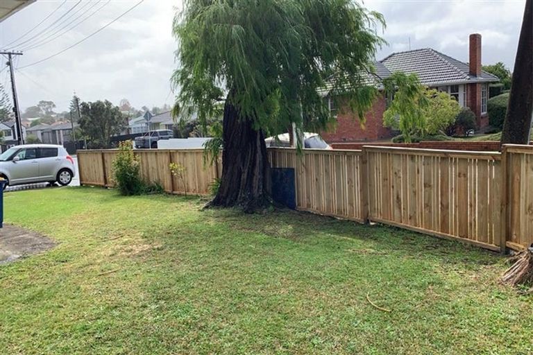 Photo of property in 85 Titirangi Road, New Lynn, Auckland, 0600