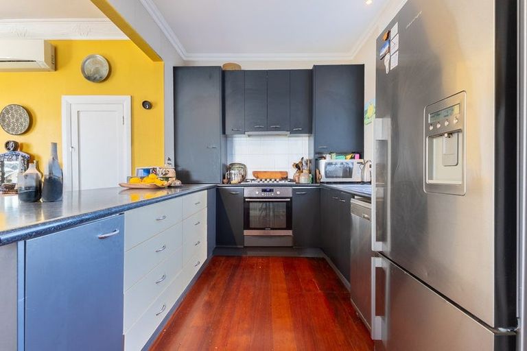 Photo of property in 48 Manly Street, Paraparaumu Beach, Paraparaumu, 5032