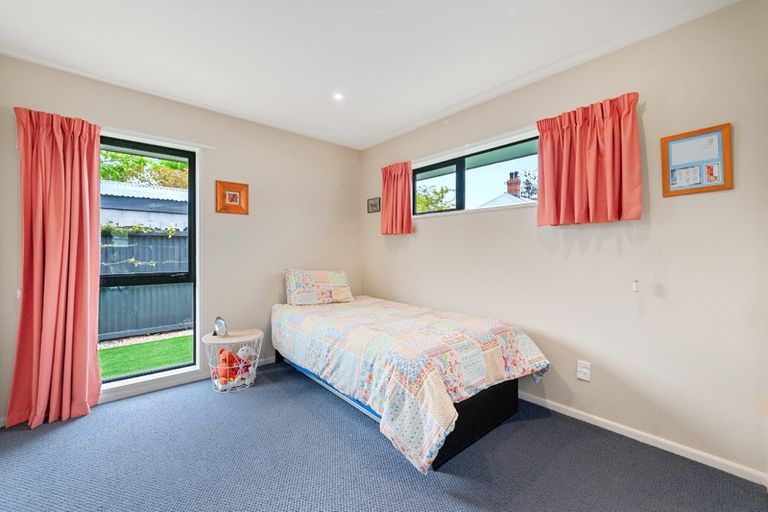 Photo of property in 2/95 Saint James Avenue, Papanui, Christchurch, 8053
