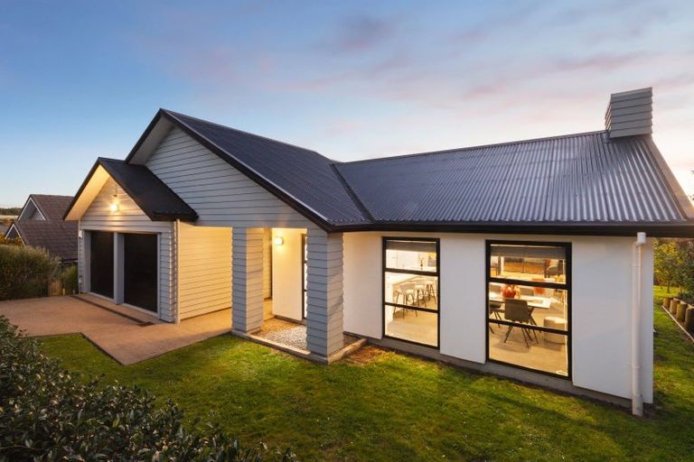 Photo of property in 23 Stockyard Crescent, Pukekohe, 2120