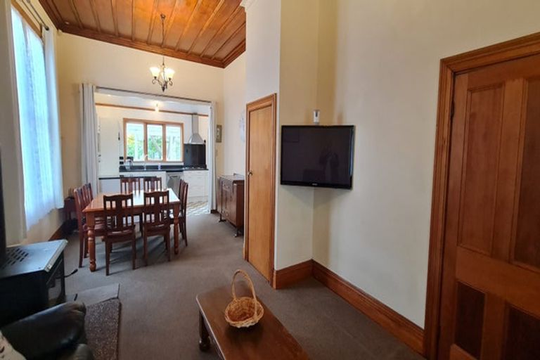 Photo of property in 194 Lascelles Street, Saint Leonards, Hastings, 4120