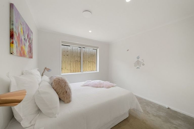 Photo of property in 12 Regis Park Drive, Pukekohe, 2120