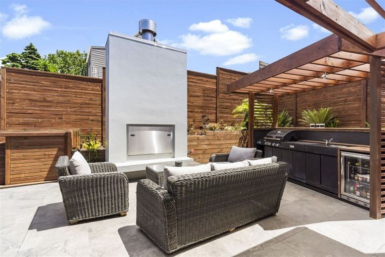 Photo of property in 16a Cosy Place, Howick, Auckland, 2014