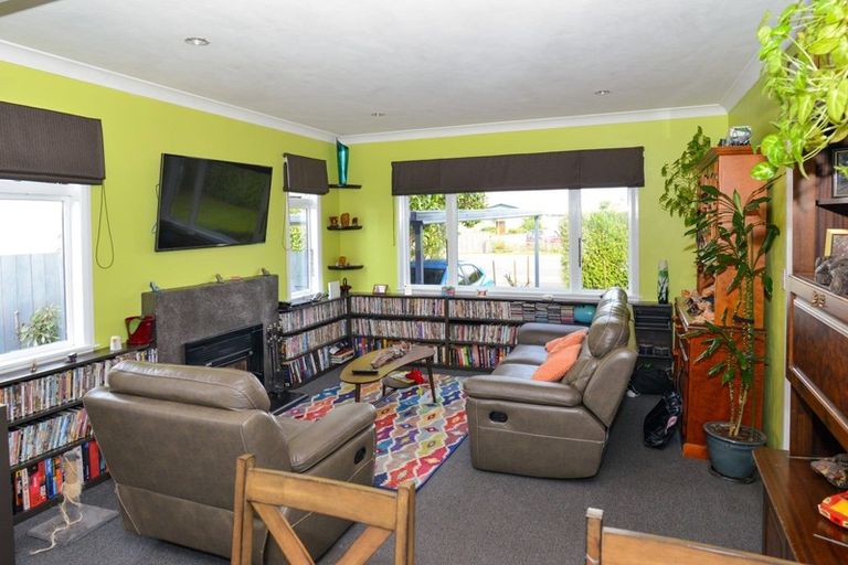 Photo of property in 1012 Heretaunga Street East, Parkvale, Hastings, 4122