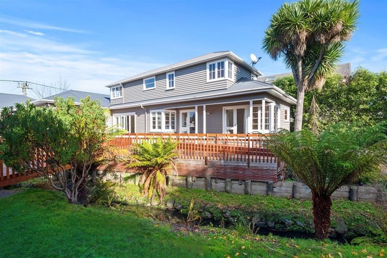 Photo of property in 35 Paparoa Street, Papanui, Christchurch, 8053