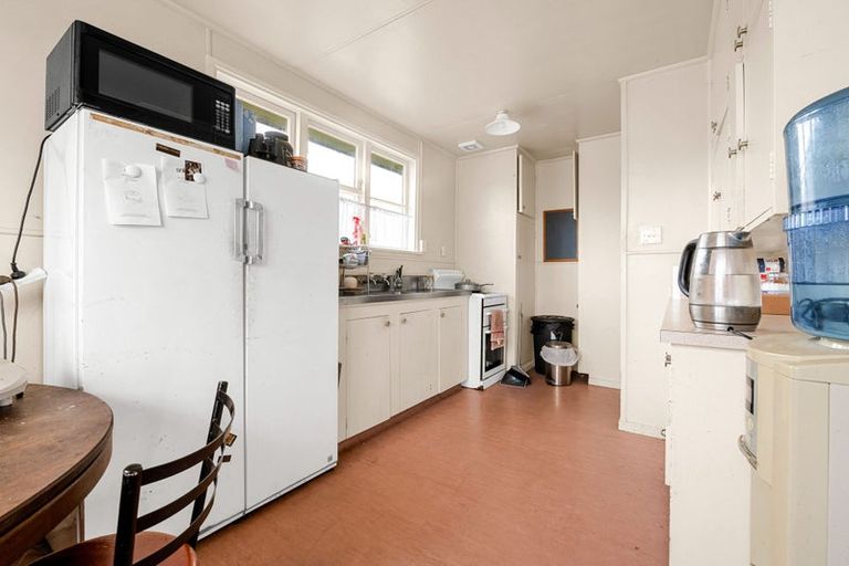 Photo of property in 7 Ross Crescent, Fairfield, Hamilton, 3214