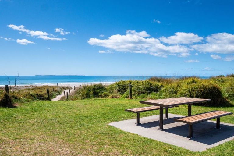 Photo of property in Vivaldi Apartments, 2/48 Marine Parade, Mount Maunganui, 3116