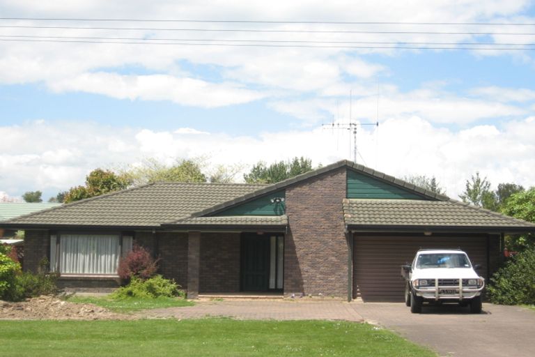 Photo of property in 242 Shakespeare Street, Leamington, Cambridge, 3432