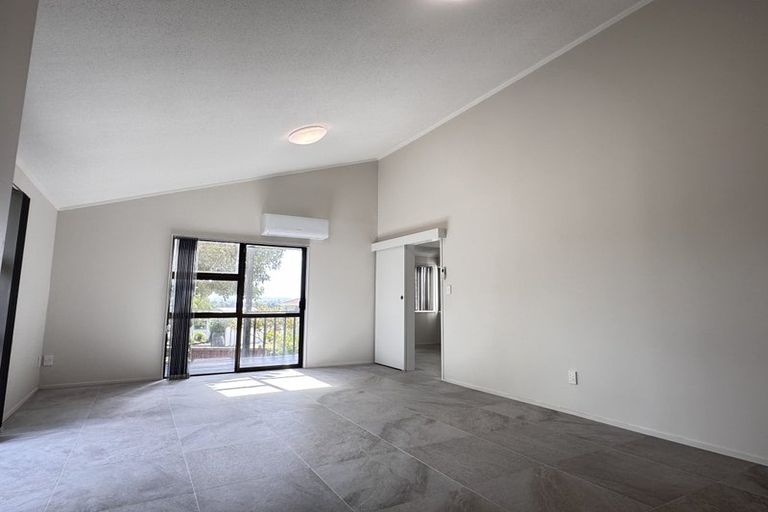 Photo of property in 16 Greenstone Place, Clover Park, Auckland, 2019