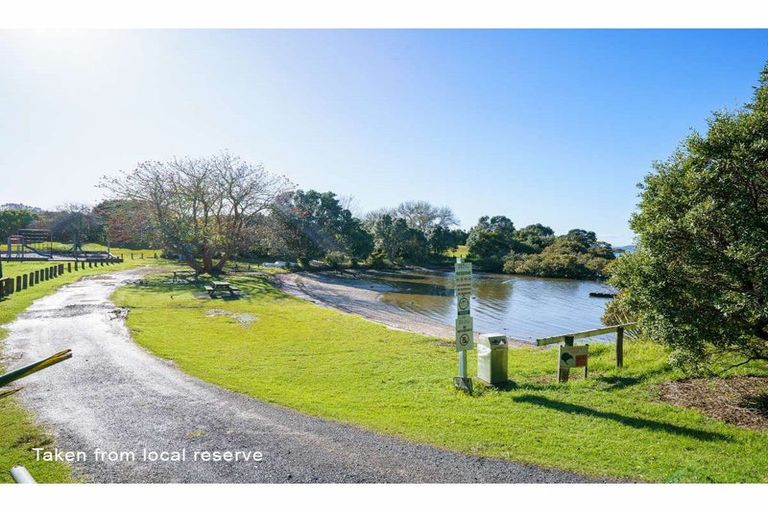 Photo of property in 84 Rangitane Loop Road, Kerikeri, 0294