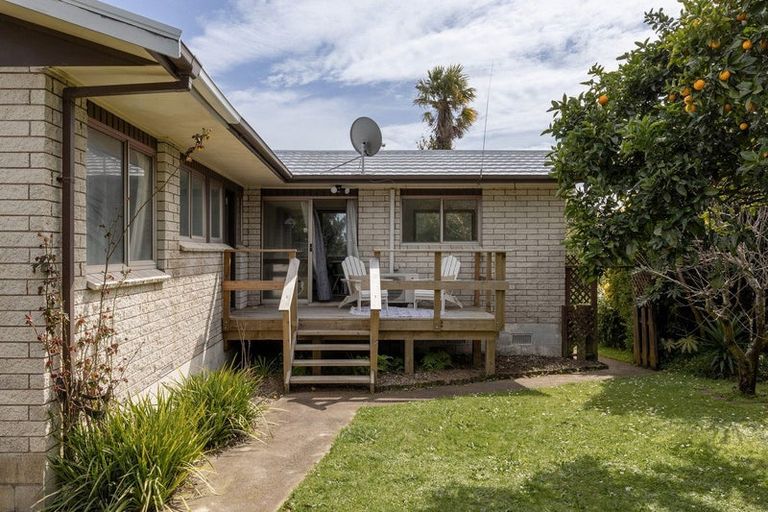 Photo of property in 142 Cambridge Road, Bethlehem, Tauranga, 3110
