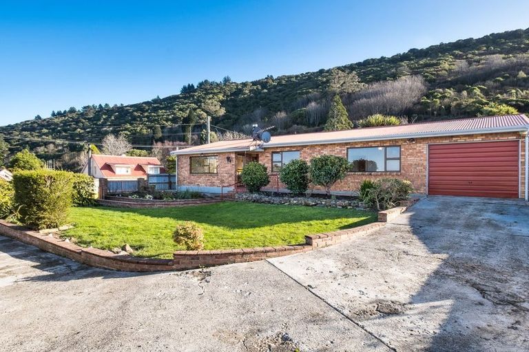 Photo of property in 30 Taupo Street, Ravensbourne, Dunedin, 9022