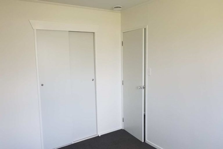 Photo of property in 2 Lina Place, Waiuku, 2123