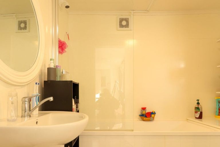 Photo of property in 102 Macmaster Street, Richmond, Invercargill, 9810