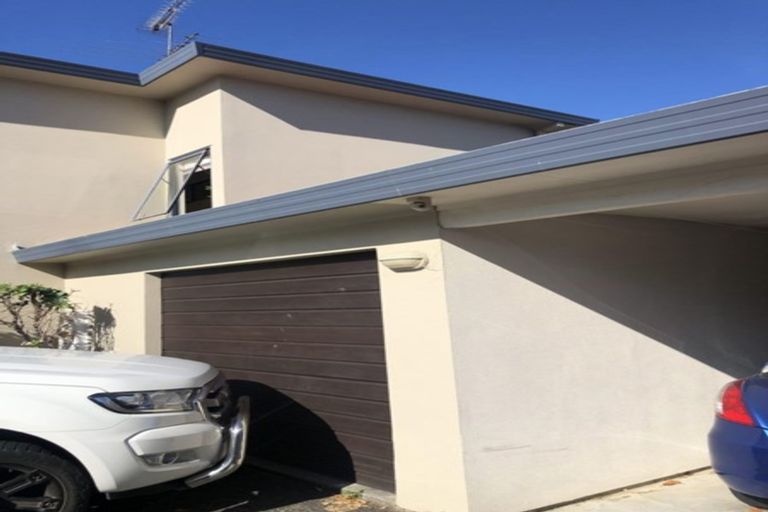 Photo of property in 1/8 Belmont Terrace, Milford, Auckland, 0620