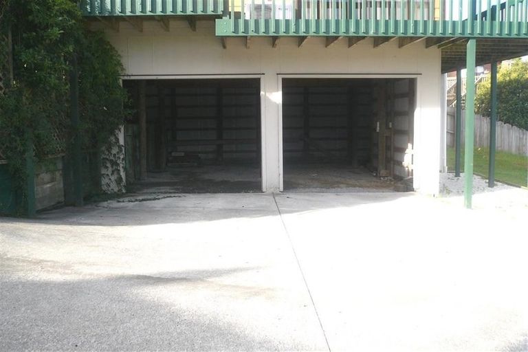 Photo of property in 23 Miriam Corban Heights, Henderson, Auckland, 0612