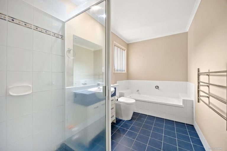 Photo of property in 100 Nautilus Drive, Gulf Harbour, Whangaparaoa, 0930