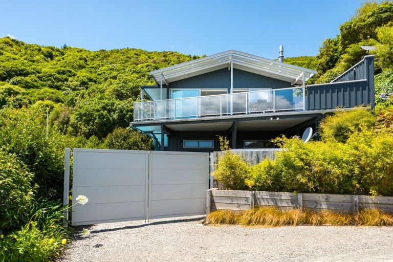 Photo of property in 251 Queen Charlotte Drive, Havelock, Picton, 7281