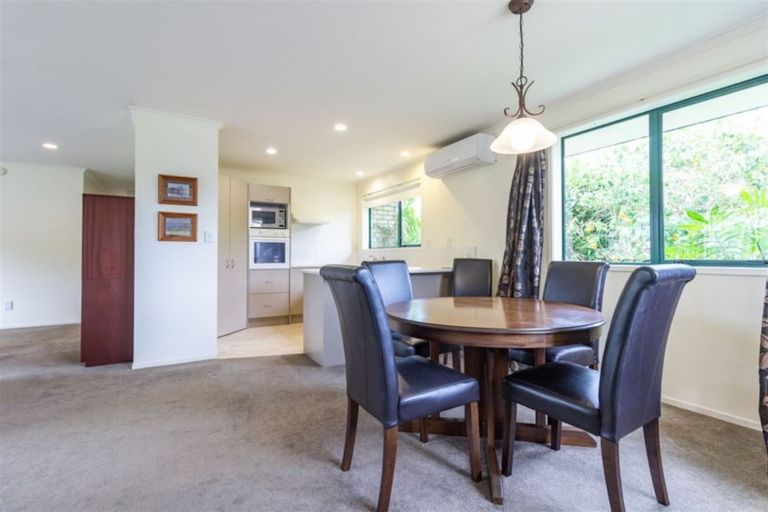Photo of property in 13 Oakridge Drive, Kerikeri, 0230