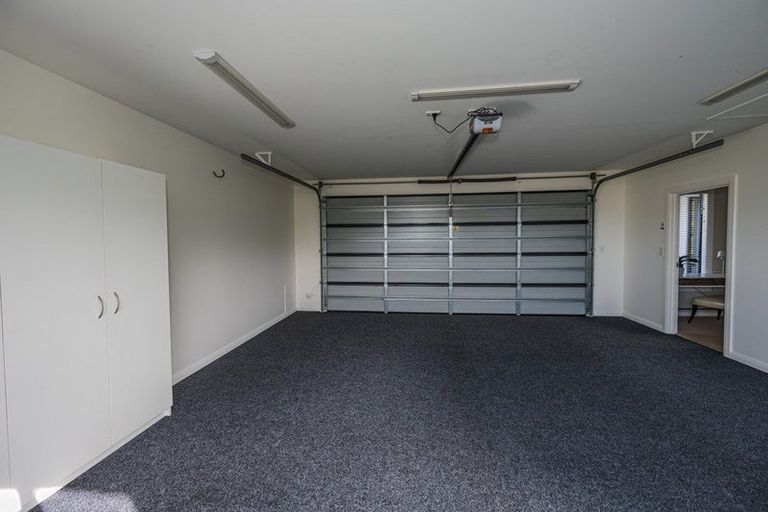 Photo of property in 2 Mcmullan Place, Oamaru North, Oamaru, 9400