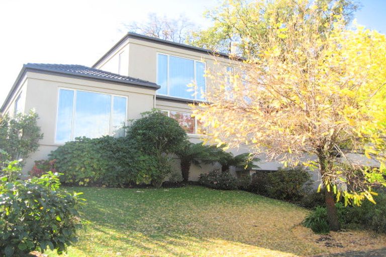 Photo of property in 79 Fifield Terrace, Waltham, Christchurch, 8023