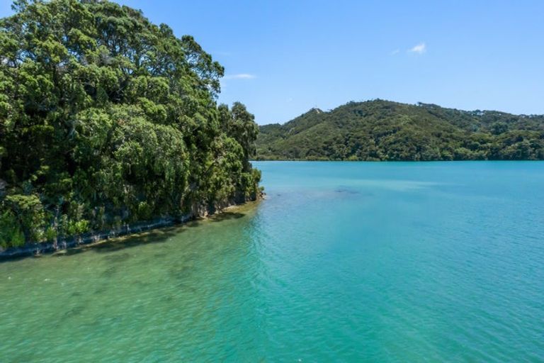 Photo of property in 309 Manawaora Road, Parekura Bay, Hikurangi, 0184