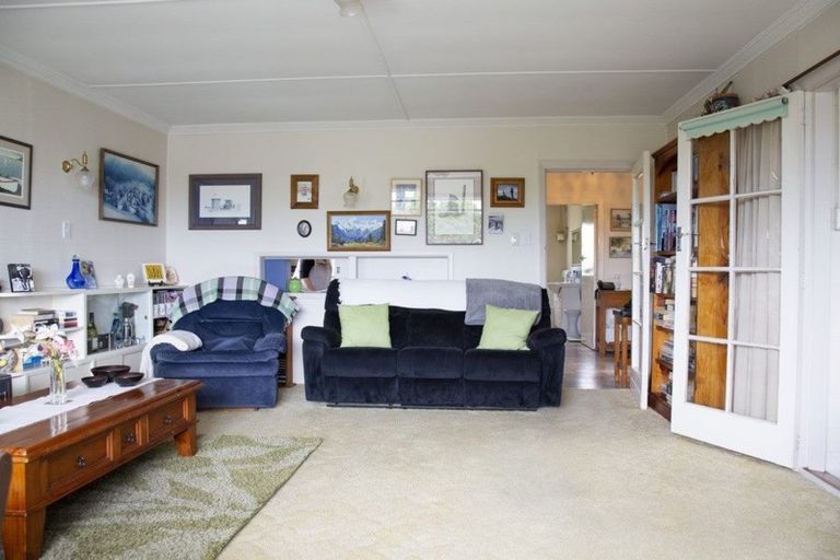 Photo of property in 2 Dalmeny Street, Oamaru North, Oamaru, 9400