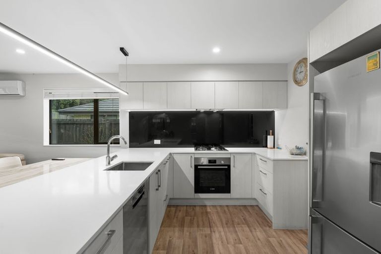 Photo of property in 21 Dalwood Crescent, Rolleston, 7614